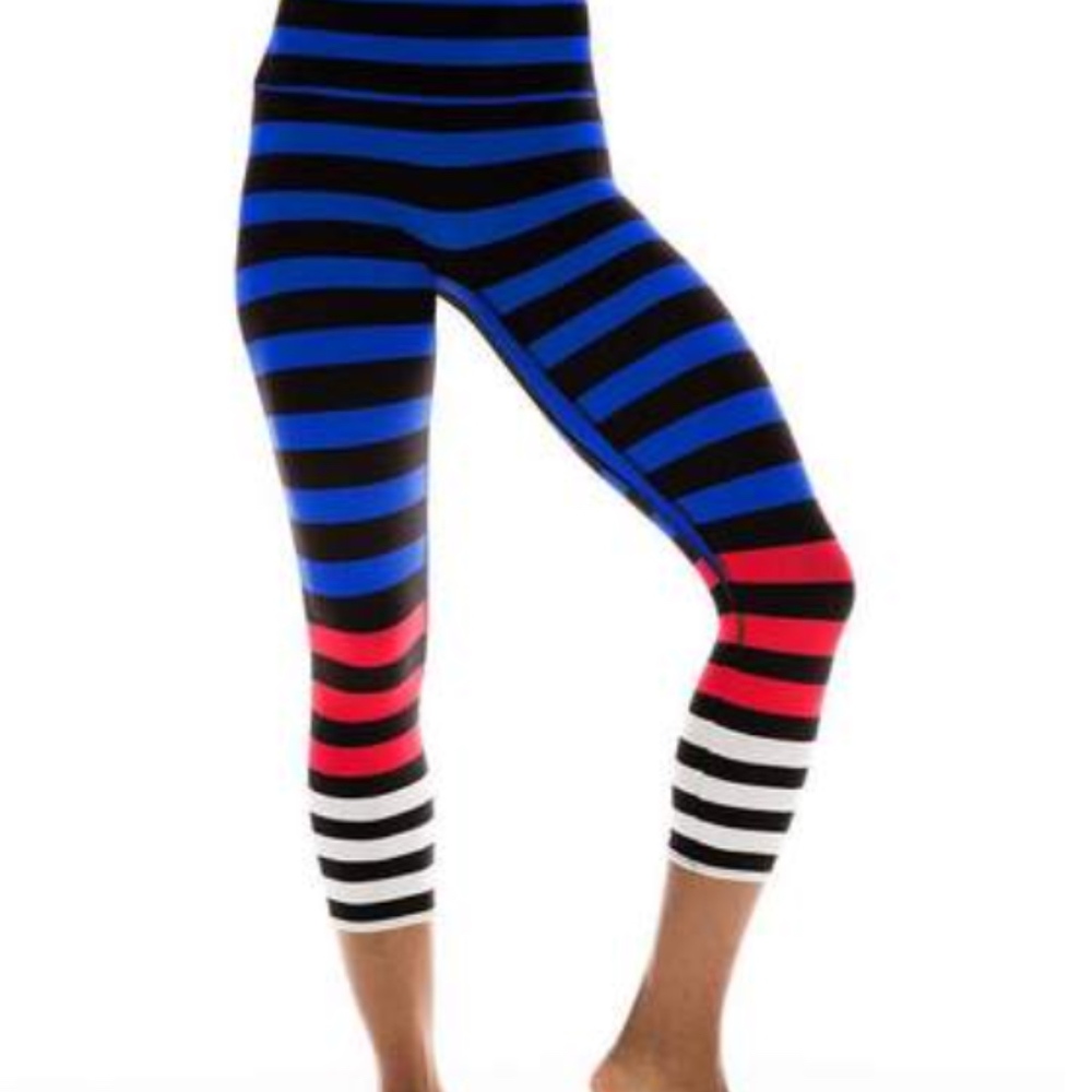 NWT K-Deer Suzanne Striped Capris, Red, White, Blu